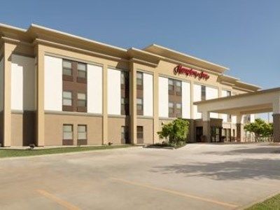Hampton 3*