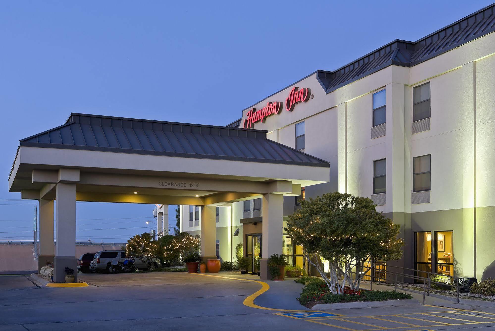 Hampton Hotel 3*